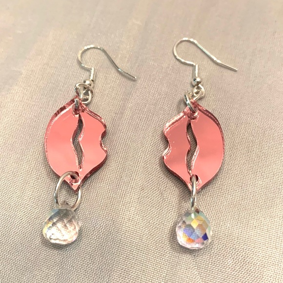 Pink Mirror Lip Earrings - Picture 2 of 4